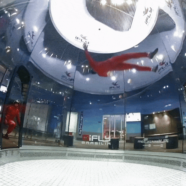 area de salto-coach tunel de vento-ifly brazil-paraquedismo-indoor skydiving-curso aff-salto aff-coach de tunel vento-instrutor de tunel de vento-rafael mota-tunel de vento-ifly brasilia
