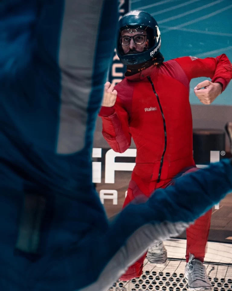 skydiving-indoor-ifly-brazil-paraquedismo-curso-aff-area-de-salto-coach-tunel-de-vento-salto-aff-coach-de-tunel-vento-instrutor-de-tunel-de-vento-tunel-de-vento-ifly-brasilia (10)